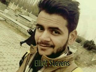 Elliot_Stevens