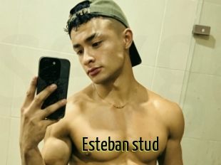 Esteban_stud
