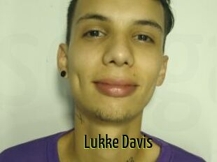 Lukke_Davis