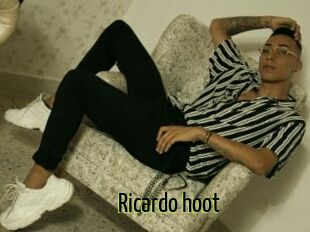 Ricardo_hoot