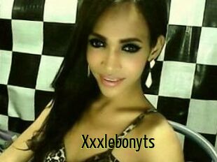 Xxxl_ebony_ts